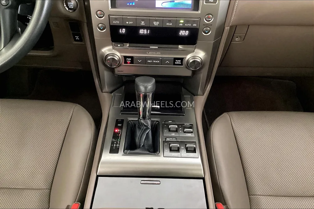 Lexus GX 2017 for Sale in Sharjah Image-15