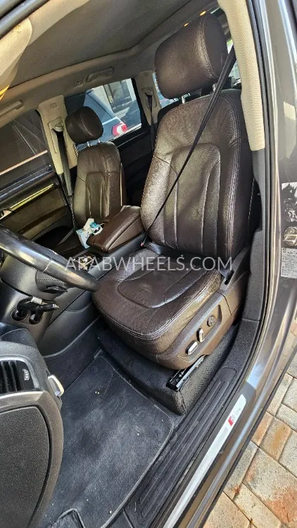 أودي Q7 2012 for Sale in أبو ظبي Image-9