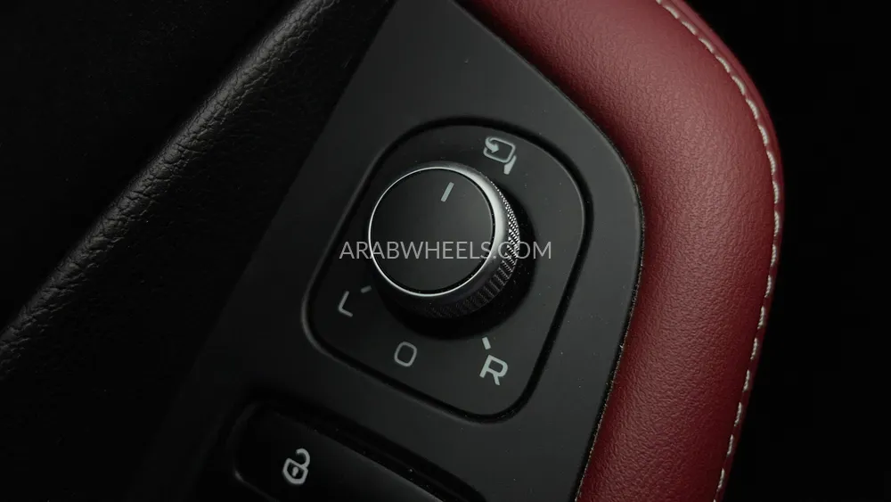 Geely Coolray 2024 for Sale in Dubai Image-46