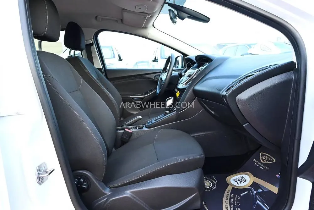 Ford Focus 2018 for Sale in Sharjah Image-14
