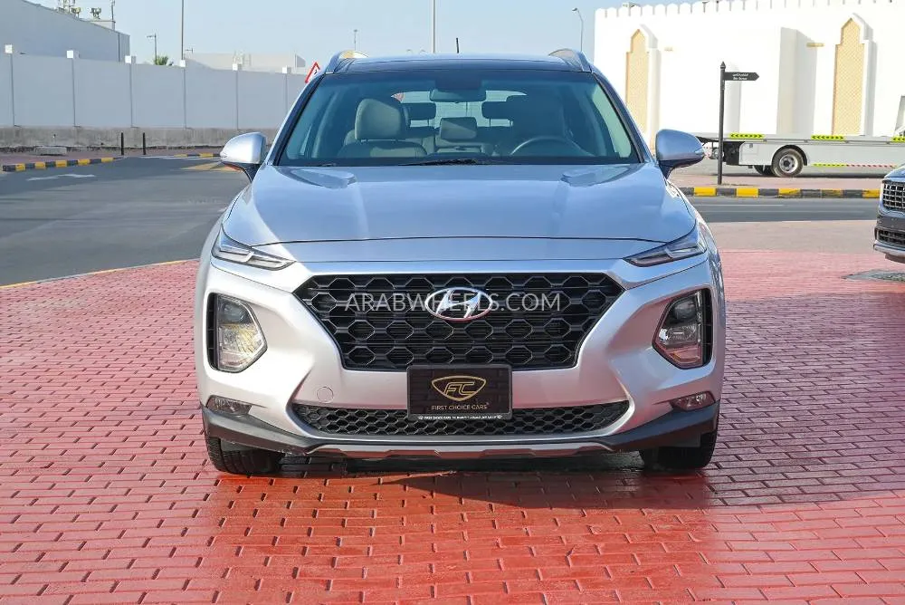 Hyundai Santa Fe 2020 for Sale in Sharjah Image-2