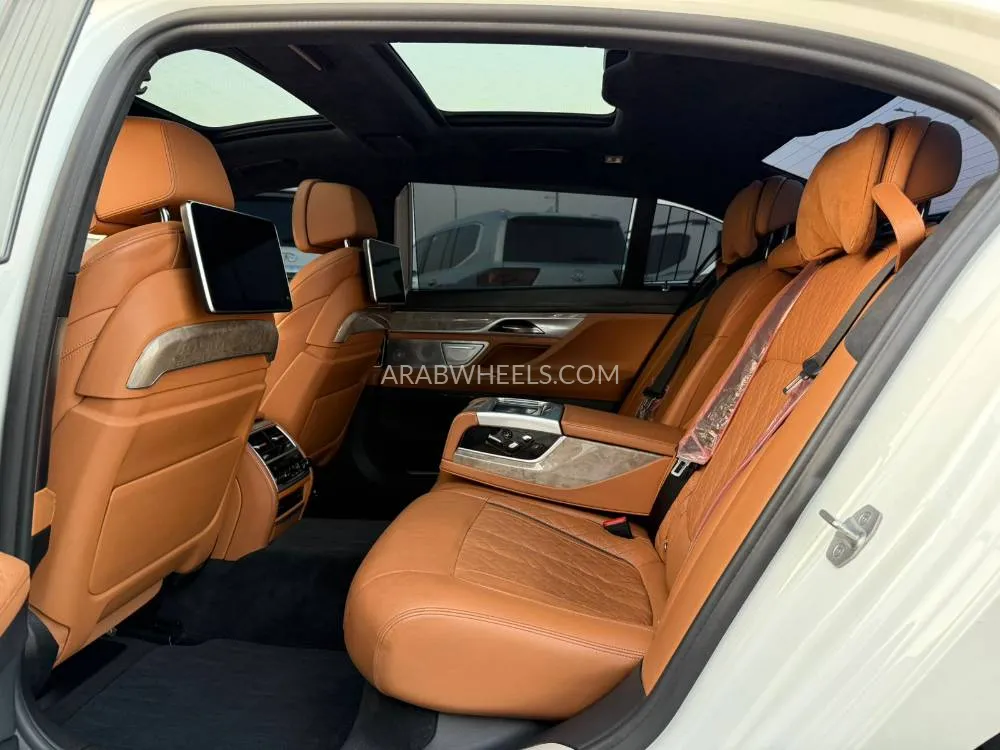 BMW 7 series 2020 for Sale in Abu Dhabi Image-8