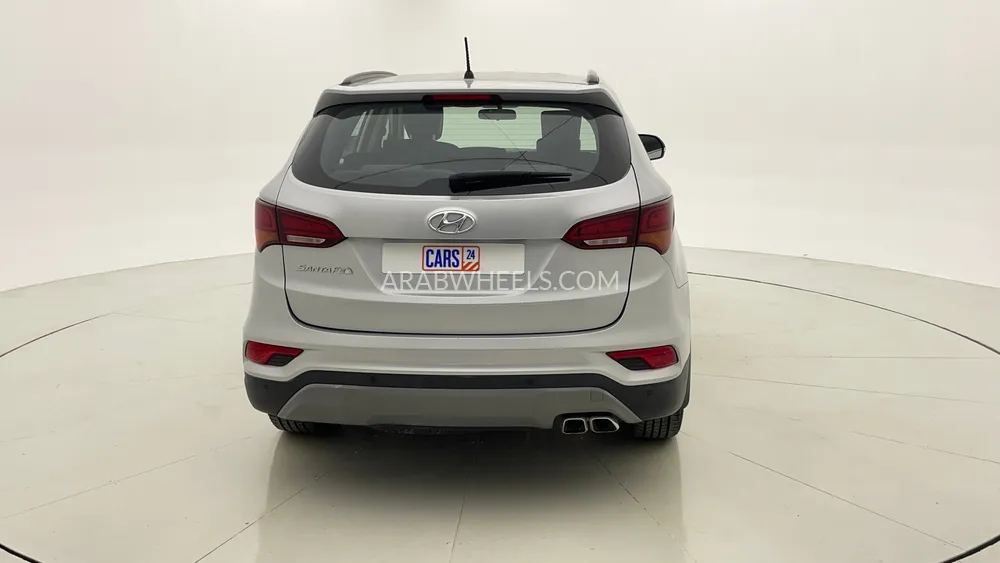 Hyundai Santa Fe 2018 for Sale in Dubai Image-4