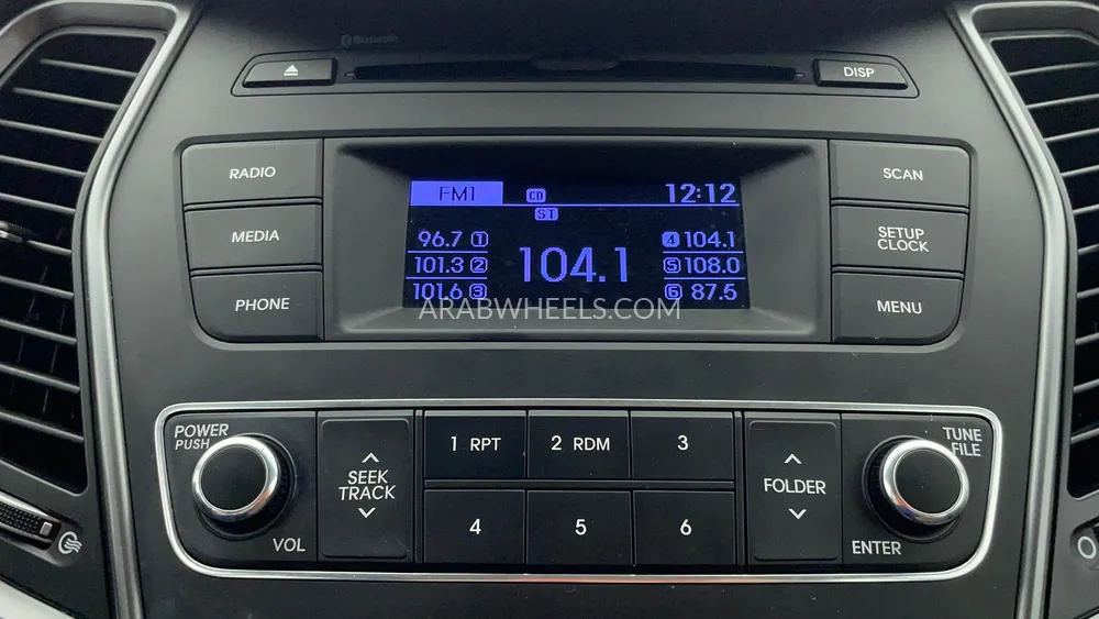 Hyundai Santa Fe 2018 for Sale in Dubai Image-29