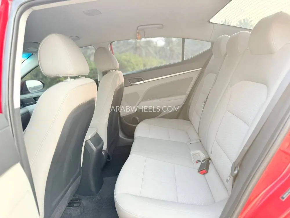 Hyundai Elantra 2020 for Sale in Dubai Image-14