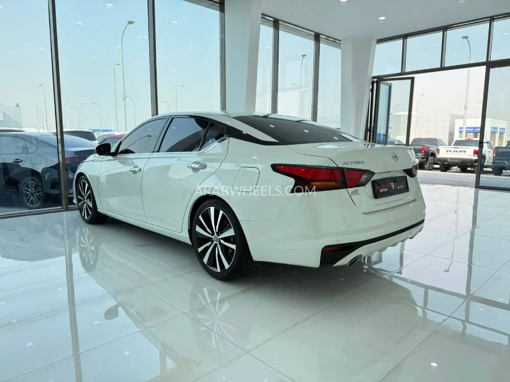 Nissan Altima 2020 for Sale in Abu Dhabi Image-9
