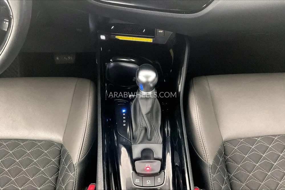 Toyota C-HR 2023 for Sale in Dubai Image-18