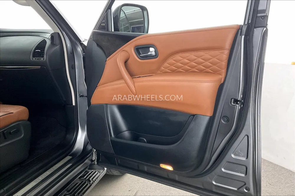 Infiniti QX80 2020 for Sale in Sharjah Image-19