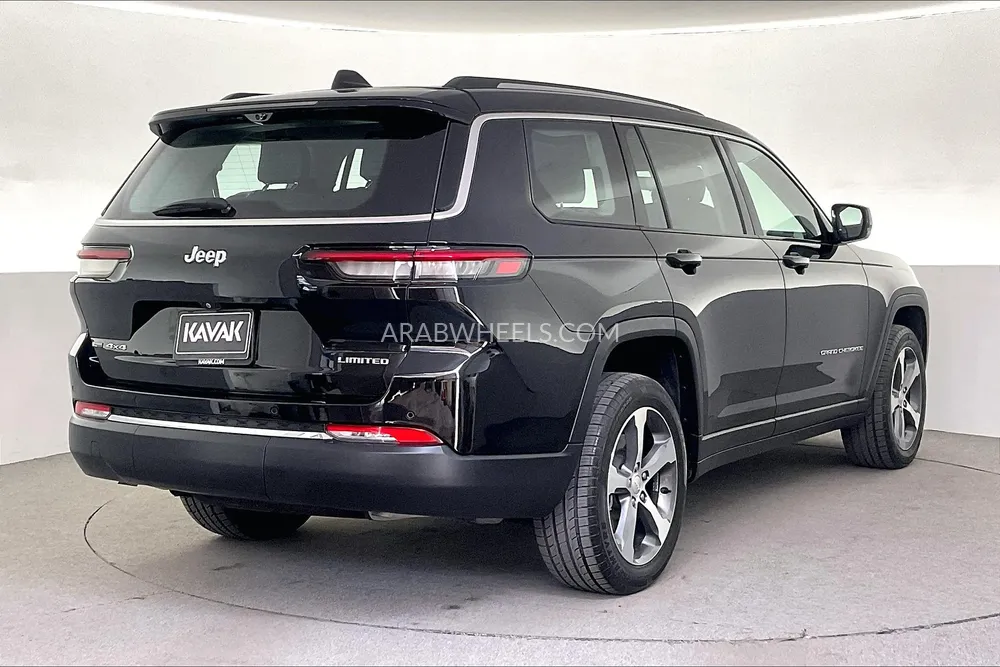 جيب جراند شيروكي إل 2023 for Sale in الشارقة Image-6