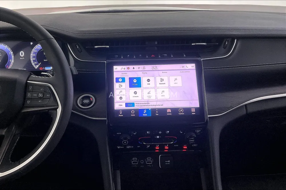 جيب جراند شيروكي إل 2023 for Sale in الشارقة Image-30