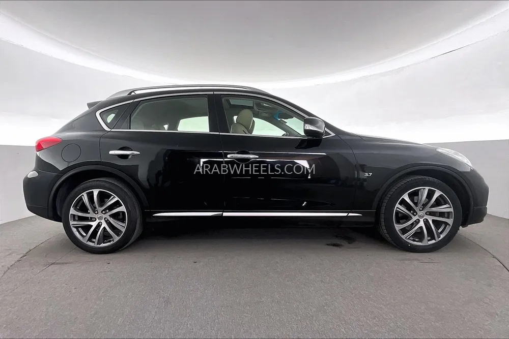 Infiniti QX50 2016 for Sale in Sharjah Image-8