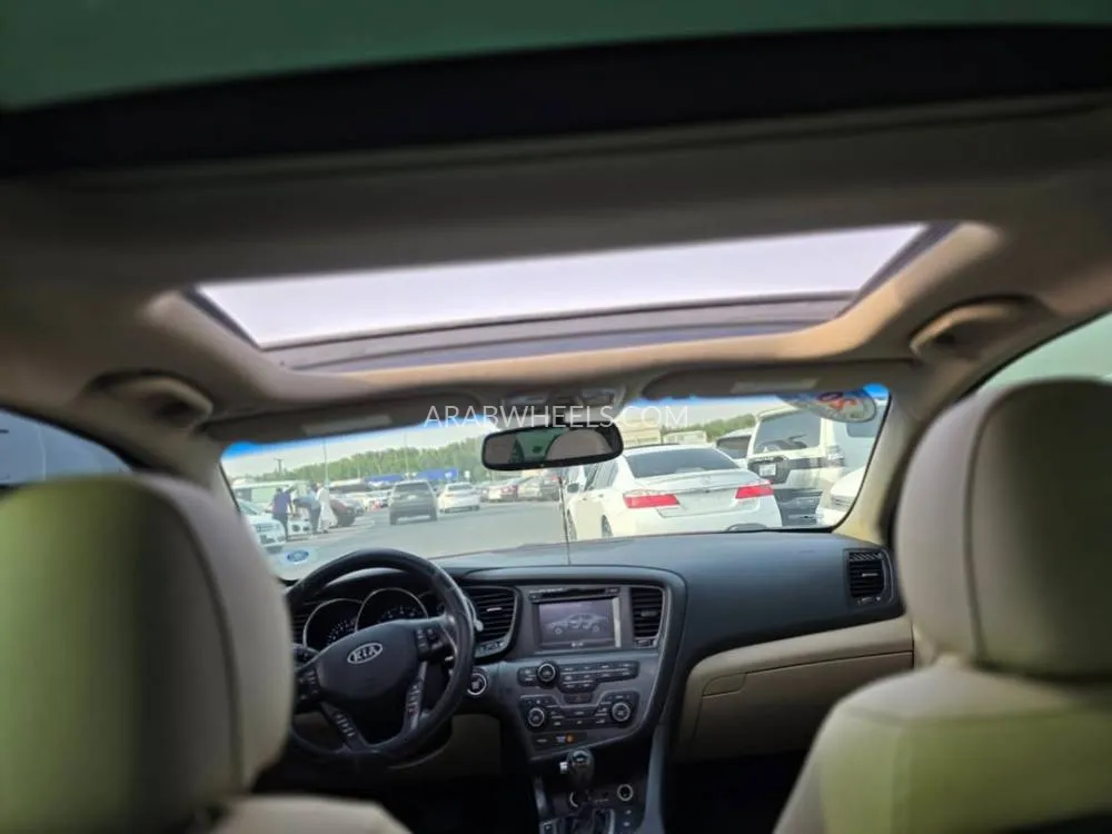 Kia Optima 2012 for Sale in Sharjah Image-11