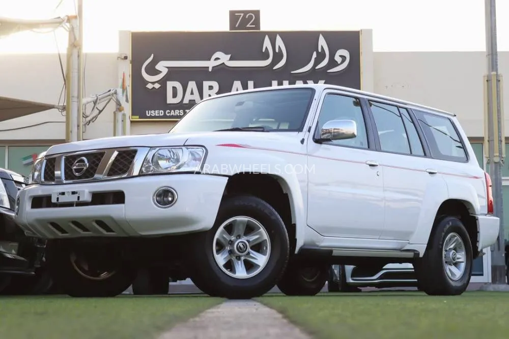 Nissan Patrol 2021 for Sale in Sharjah Image-2