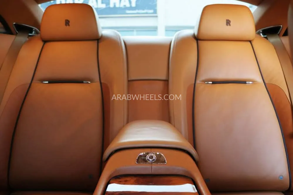 Rolls Royce Wraith 2014 for Sale in Sharjah Image-9