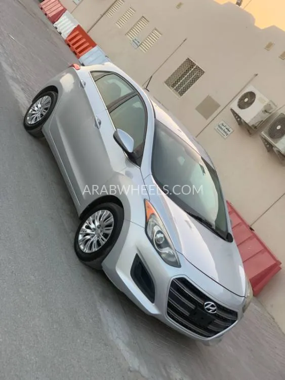 هيونداي إلنترا 2016 for Sale in رأس الخيمة Image-1