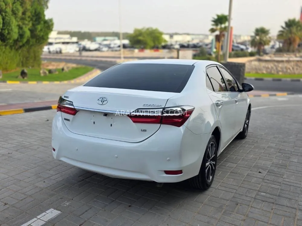 Toyota Corolla 2017 for Sale in Sharjah Image-19