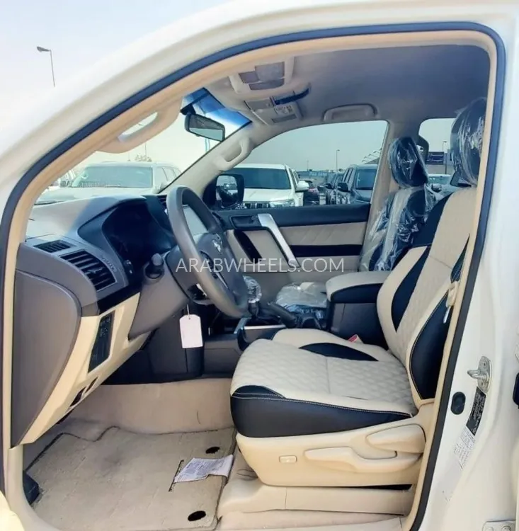 تويوتا لاند كروزر برادو 2019 for Sale in دبي Image-7