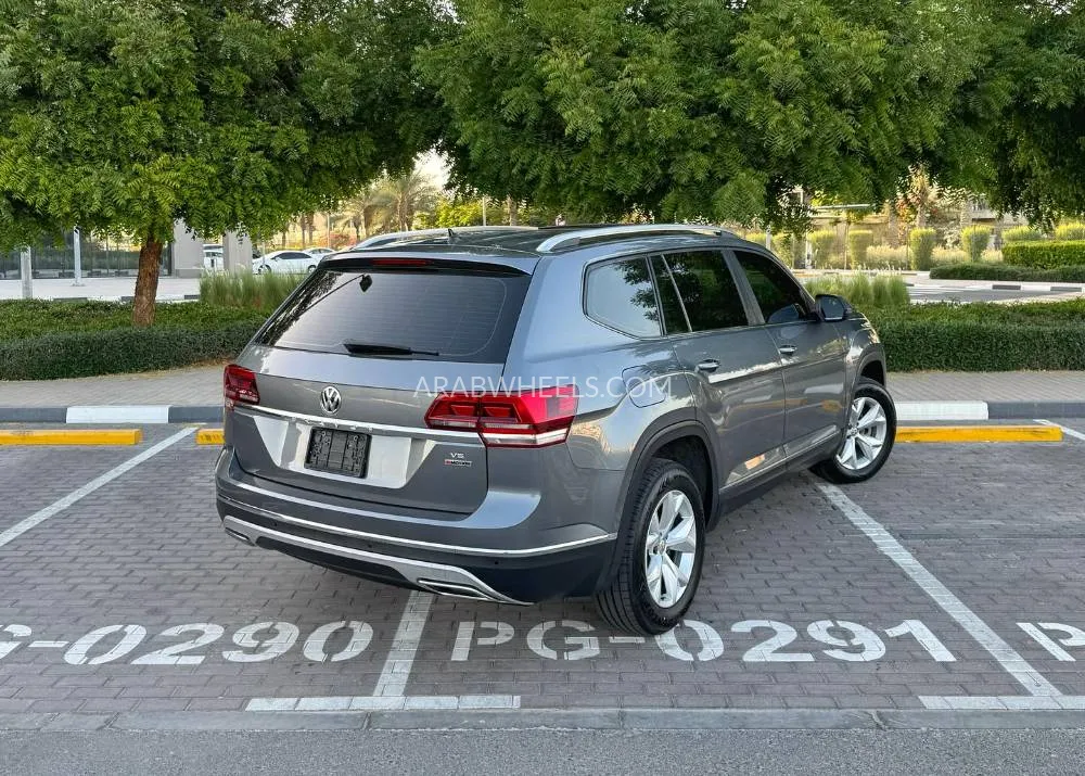 Volkswagen Teramont 2019 for Sale in Dubai Image-10