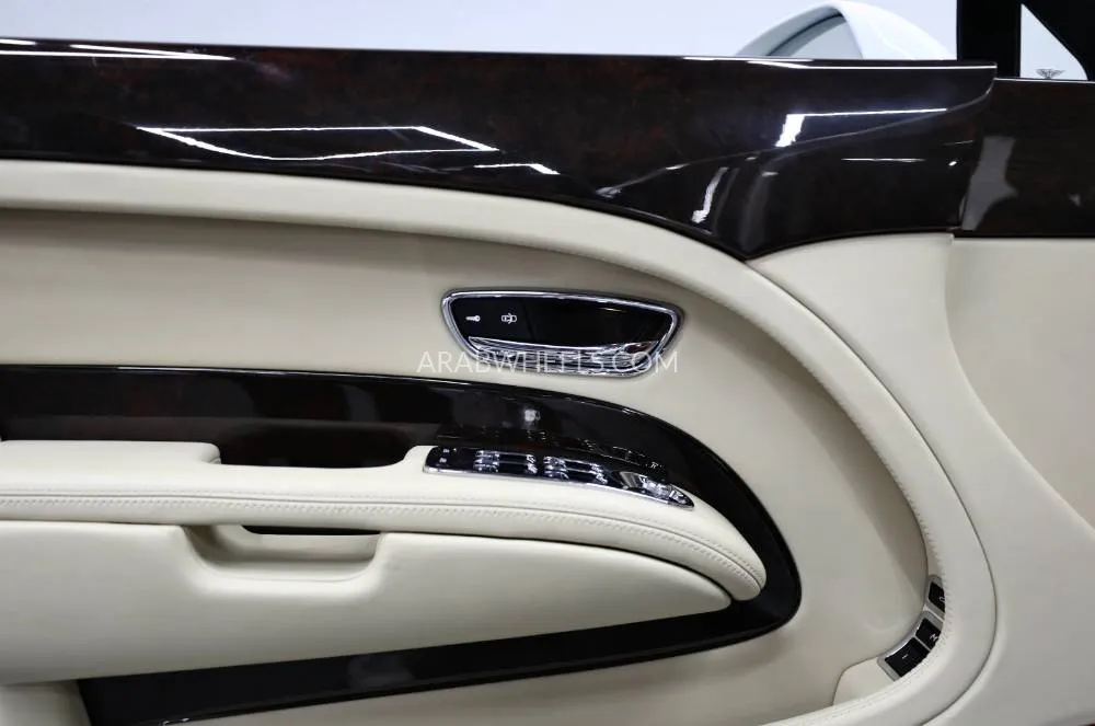 بينتلي مولسان 2013 for Sale in الشارقة Image-4