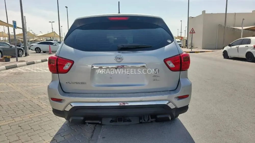 نيسان باثفايندر 2019 for Sale in الشارقة Image-12
