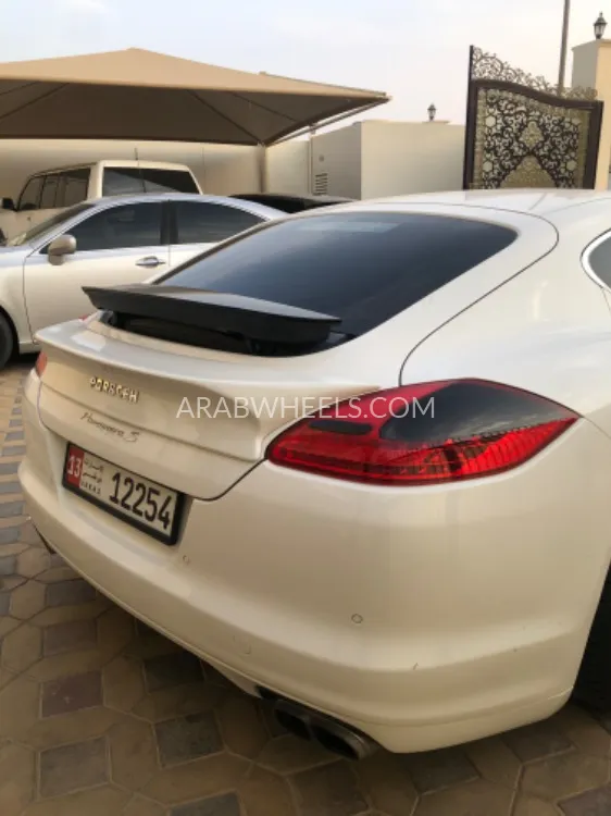 بورشه باناميرا 2010 for Sale in العين Image-4