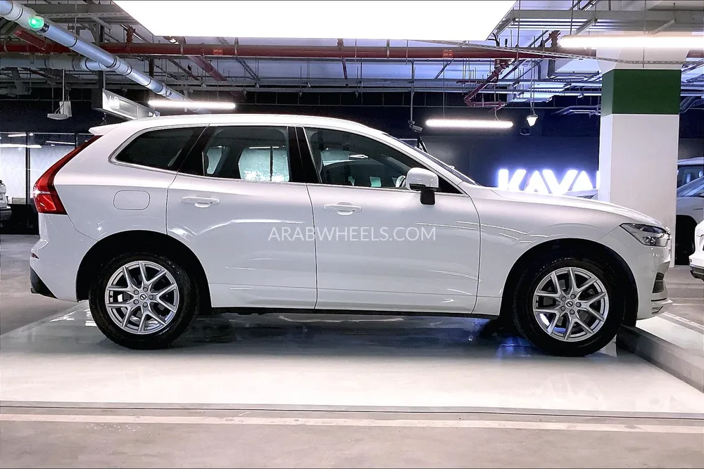 Volvo XC60 2020 for Sale in Sharjah Image-7