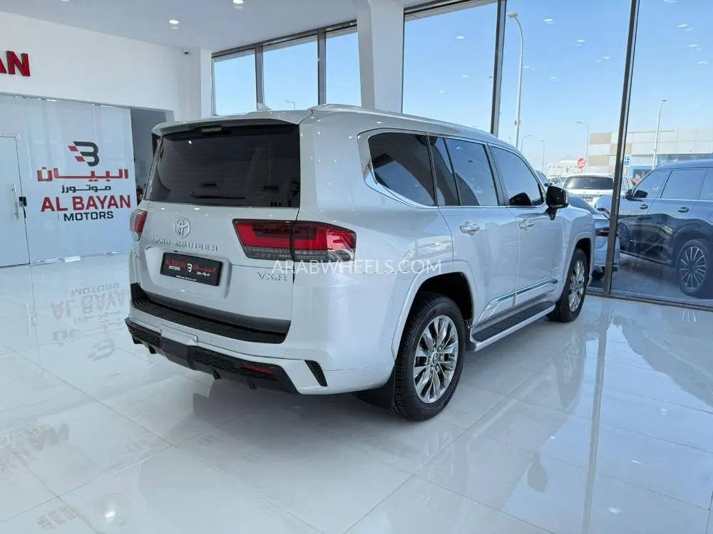 Toyota Land Cruiser 2024 for Sale in Abu Dhabi Image-11
