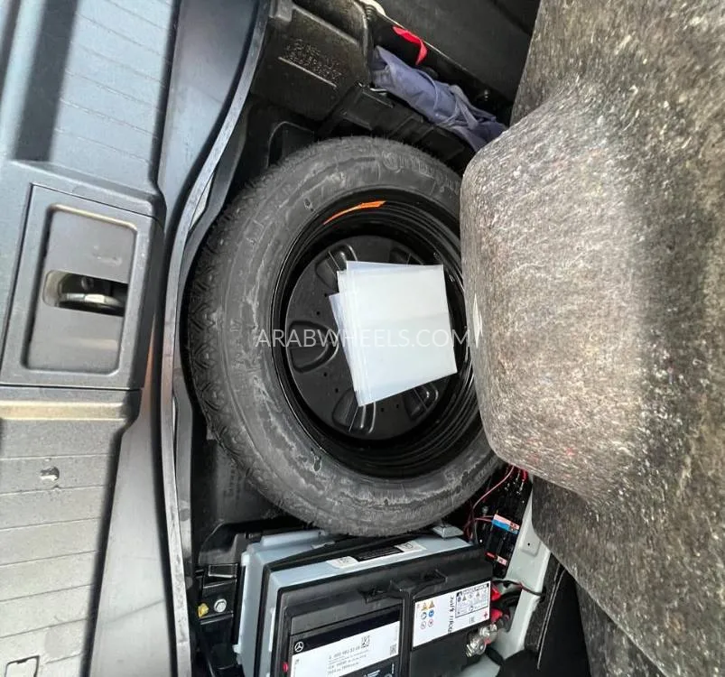 Mercedes Benz E Class 2008 for Sale in Sharjah Image-14