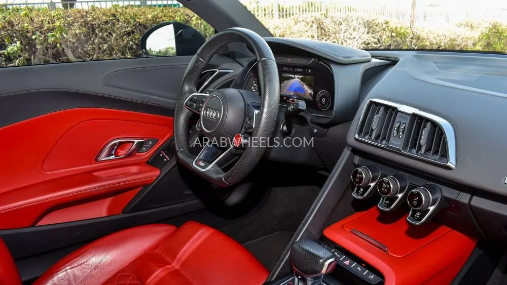 Audi R8 2018 for Sale in Dubai Image-14