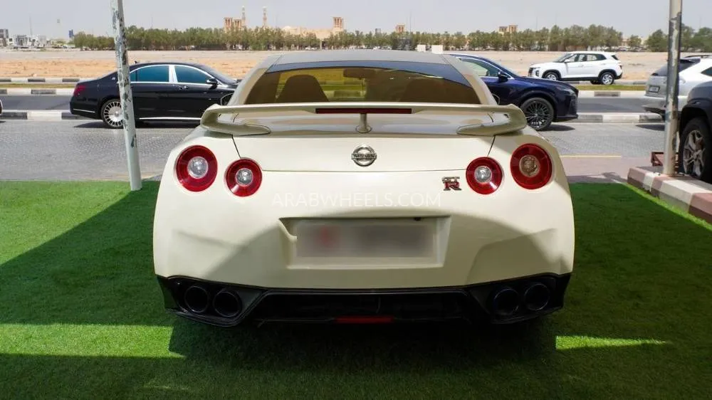 نيسان GT-R 2016 for Sale in الشارقة Image-14