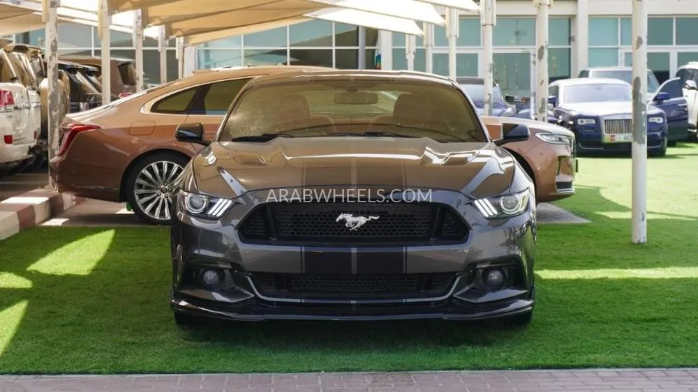 Ford Mustang 2015 for Sale in Sharjah Image-2