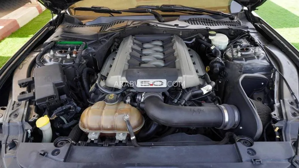 Ford Mustang 2015 for Sale in Sharjah Image-3