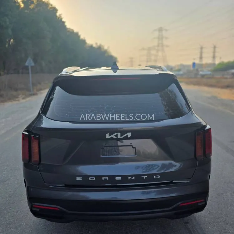 Kia Sorento 2022 for Sale in Sharjah Image-11