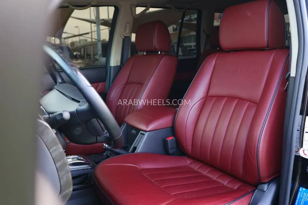Nissan Patrol 2024 for Sale in Sharjah Image-5