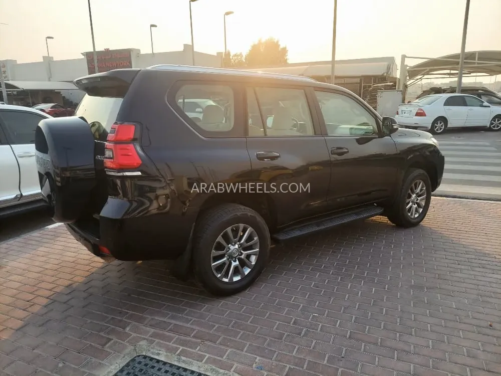 Toyota Land Cruiser Prado 2019 for Sale in Sharjah Image-4