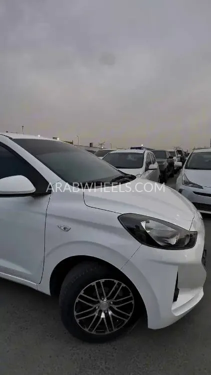 Hyundai i10 2023 for Sale in Dubai Image-2