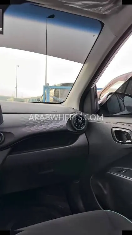 Hyundai i10 2023 for Sale in Dubai Image-28