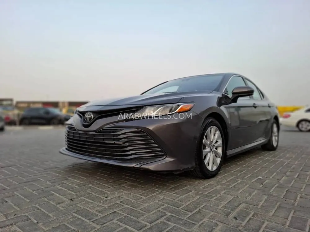 Toyota Camry 2019 for Sale in Ajman Image-2