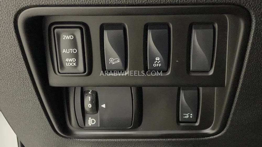 Renault Koleos 2023 for Sale in Dubai Image-38