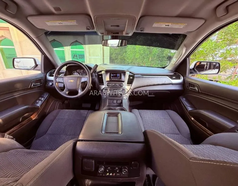 Chevrolet Tahoe 2017 for Sale in Ajman Image-5