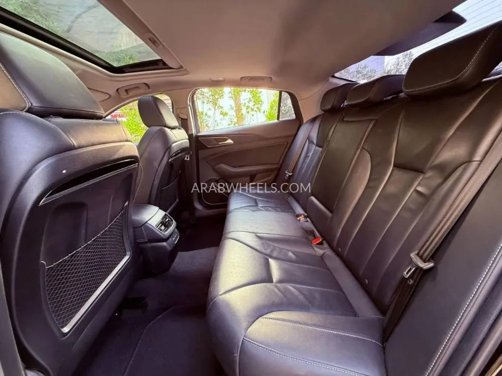 Hongqi H5 2019 for Sale in Ajman Image-11