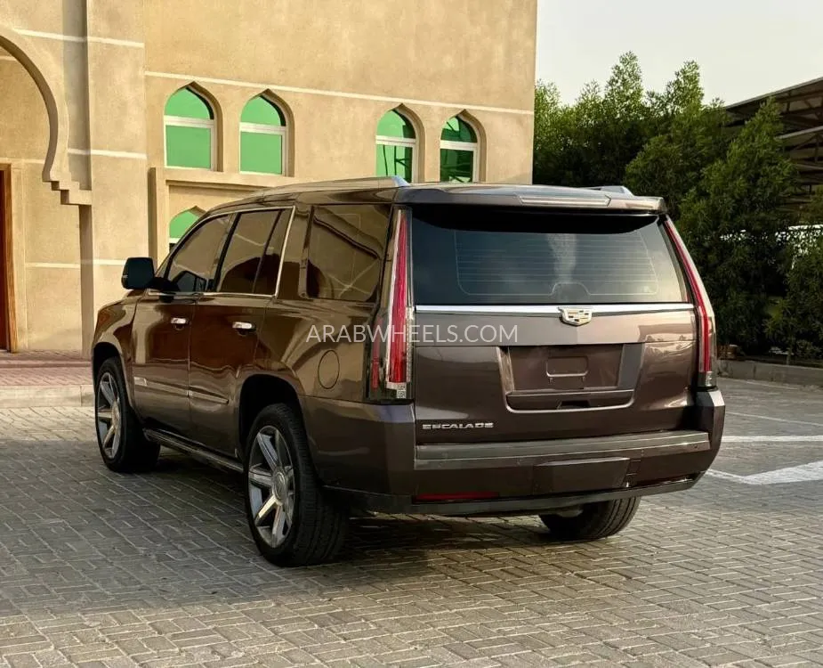 Cadillac Escalade 2016 for Sale in Ajman Image-14