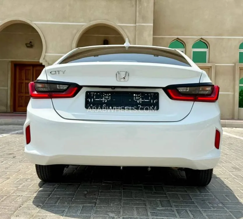 Honda City 2022 for Sale in Ajman Image-9