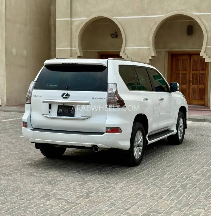 Lexus GX 2021 for Sale in Ajman Image-15