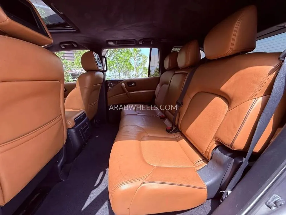 Nissan Patrol 2015 for Sale in Ajman Image-8