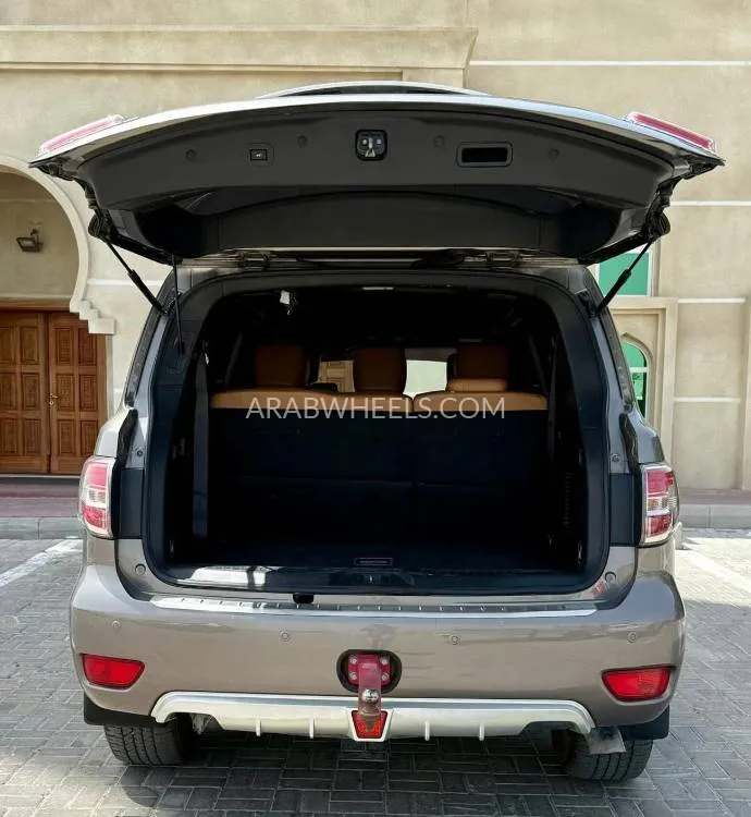 Nissan Patrol 2015 for Sale in Ajman Image-13