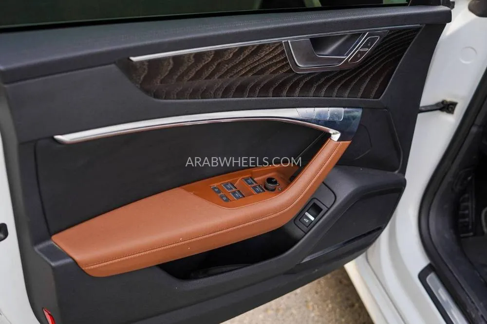 Audi A7 2020 for Sale in Dubai Image-4