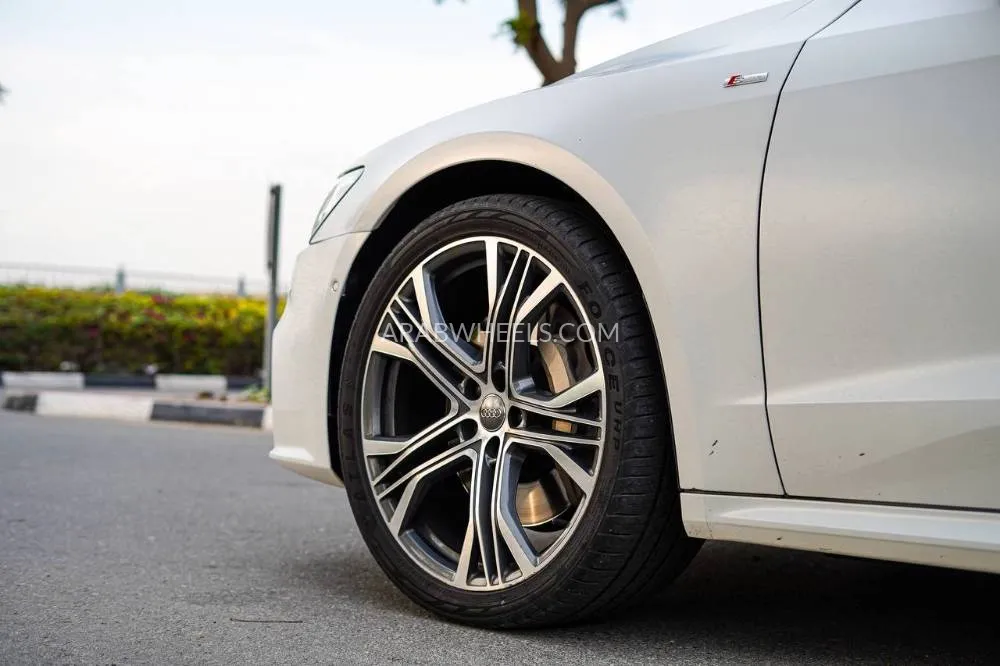Audi A7 2020 for Sale in Dubai Image-10