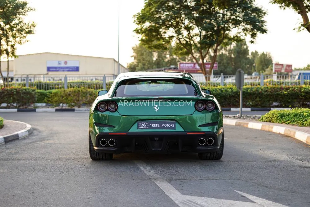 Ferrari Gtc4lusso 2017 for Sale in Dubai Image-10