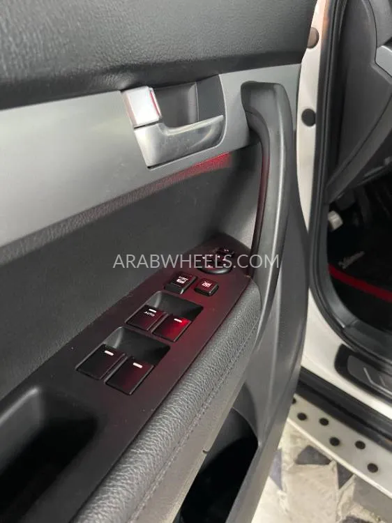 Kia Sportage 2018 for Sale in Ajman Image-5